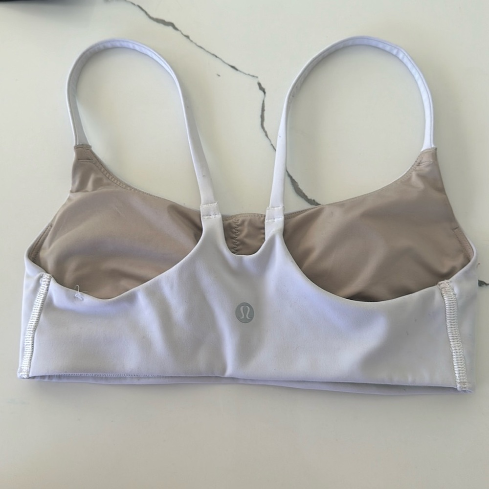 Lululemon sports bra size small